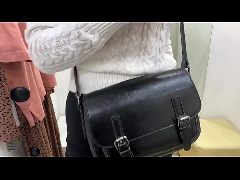 ❤️ masturbation ສາທາລະນະຂອງ bitch ຫນຸ່ມ FeralBerry ກັບ dildo ໃນຫ້ອງ fitting ໄດ້ ️ ວິດີໂອໂປ້ ຢູ່ພວກເຮົາ ﹏
